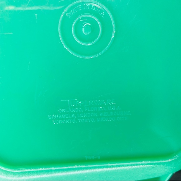 Vintage Tupperware 787 Cheese Grater Shredder & Bowl 786-8 Jadite Green & Top - Picture 5 of 10